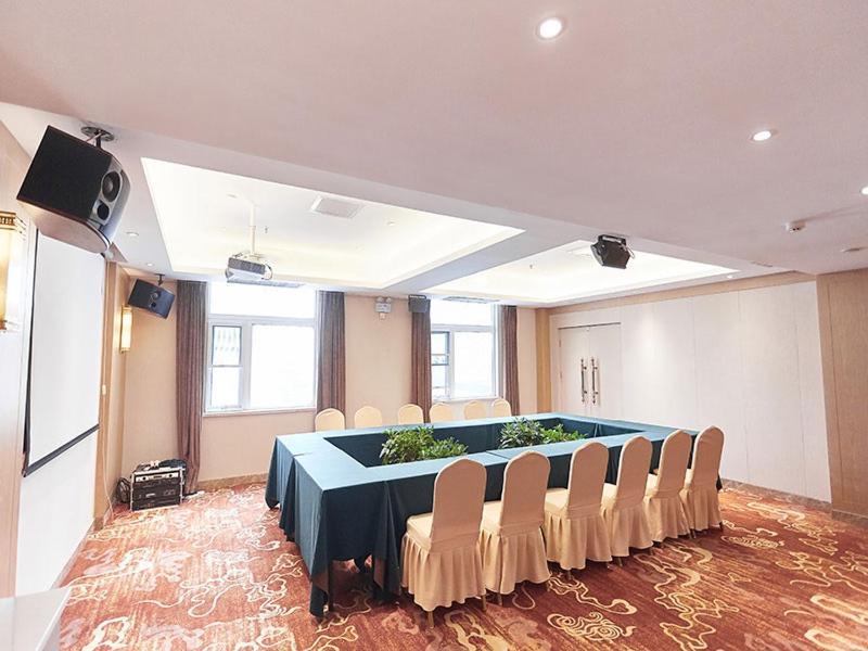 Vienna Hotel Nanyang People Road Екстериор снимка