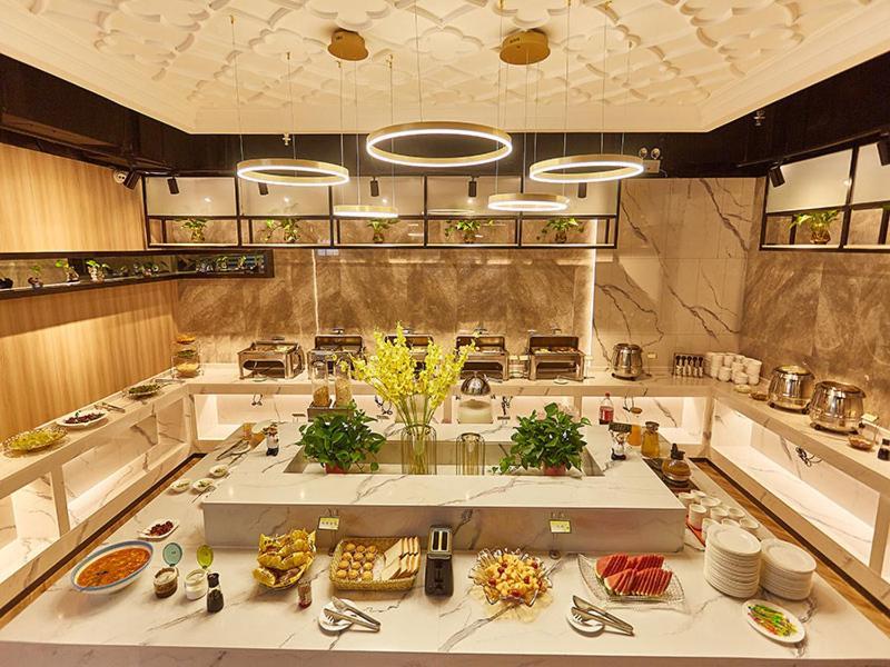 Vienna Hotel Nanyang People Road Екстериор снимка