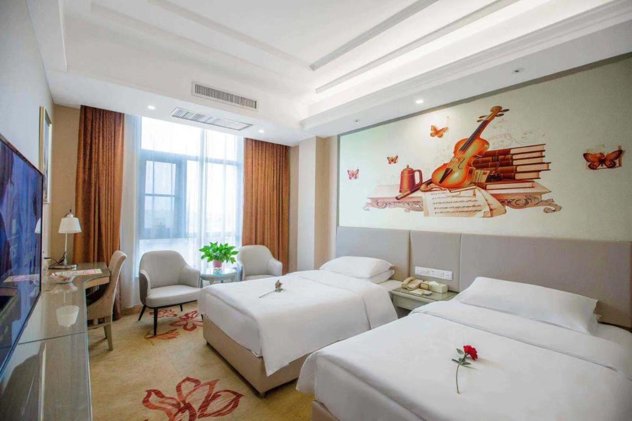 Vienna Hotel Nanyang People Road Екстериор снимка