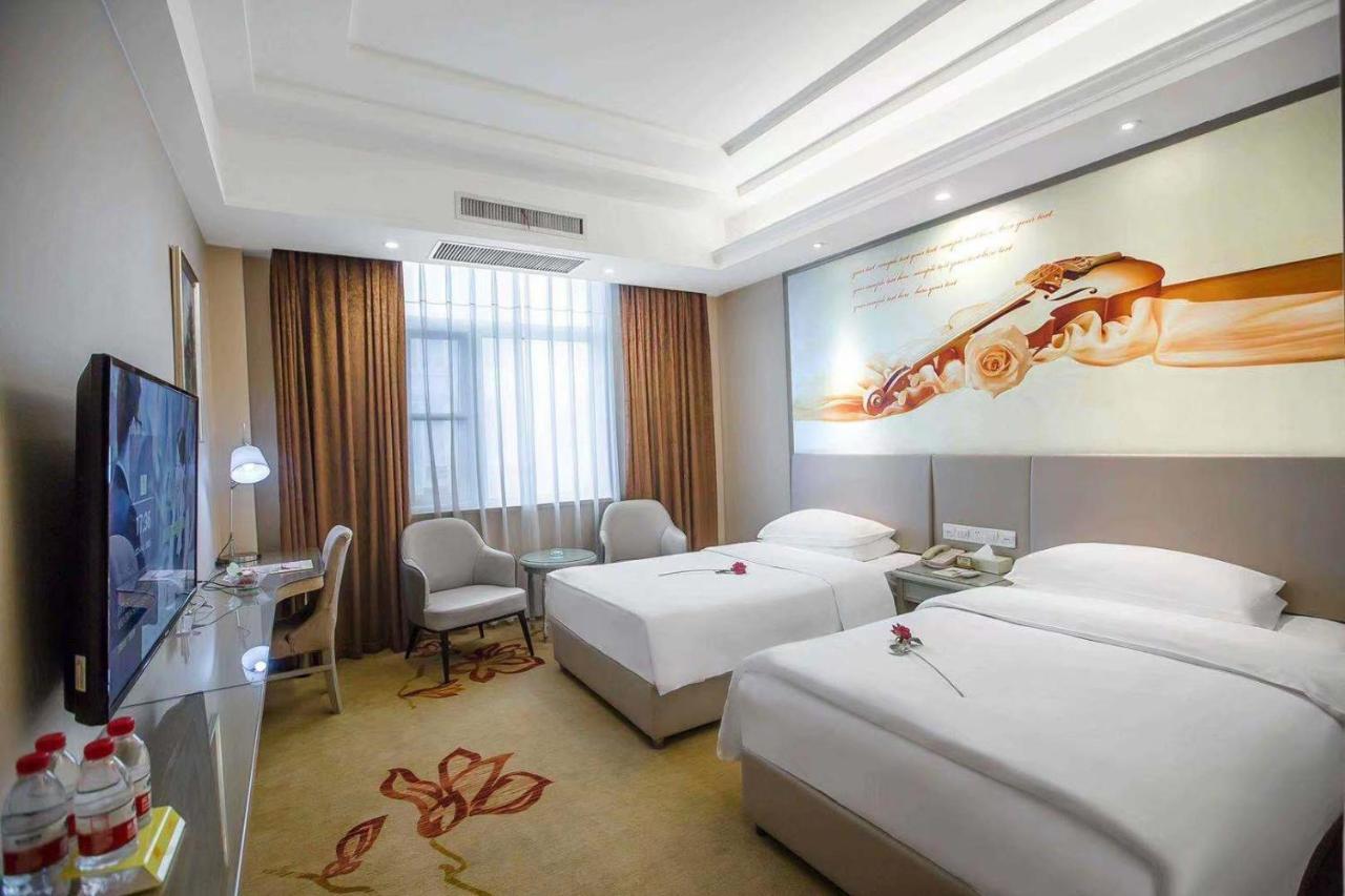 Vienna Hotel Nanyang People Road Екстериор снимка