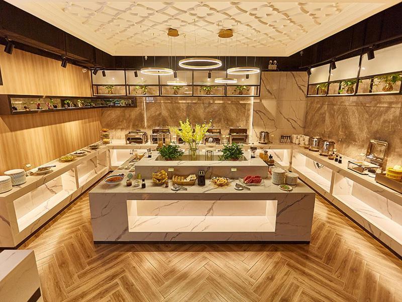 Vienna Hotel Nanyang People Road Екстериор снимка